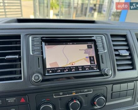 Сірий Фольксваген Transporter, об'ємом двигуна 2 л та пробігом 197 тис. км за 27900 $, фото 20 на Automoto.ua