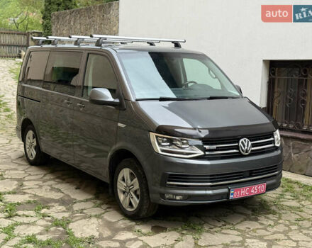 Серый Фольксваген Transporter, объемом двигателя 2 л и пробегом 280 тыс. км за 25800 $, фото 2 на Automoto.ua