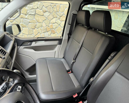 Серый Фольксваген Transporter, объемом двигателя 2 л и пробегом 280 тыс. км за 25800 $, фото 11 на Automoto.ua