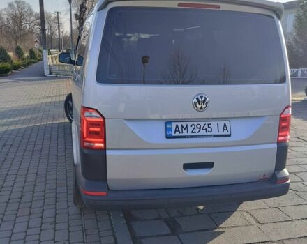 Сірий Фольксваген Transporter, об'ємом двигуна 2 л та пробігом 220 тис. км за 31700 $, фото 4 на Automoto.ua