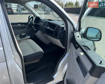 Серый Фольксваген Transporter, объемом двигателя 2 л и пробегом 198 тыс. км за 18512 $, фото 11 на Automoto.ua