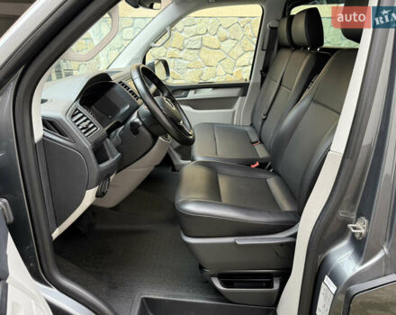 Серый Фольксваген Transporter, объемом двигателя 2 л и пробегом 280 тыс. км за 25800 $, фото 17 на Automoto.ua