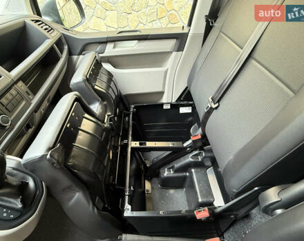 Серый Фольксваген Transporter, объемом двигателя 2 л и пробегом 280 тыс. км за 25800 $, фото 42 на Automoto.ua