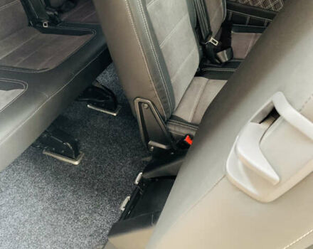 Серый Фольксваген Transporter, объемом двигателя 2 л и пробегом 162 тыс. км за 25900 $, фото 24 на Automoto.ua