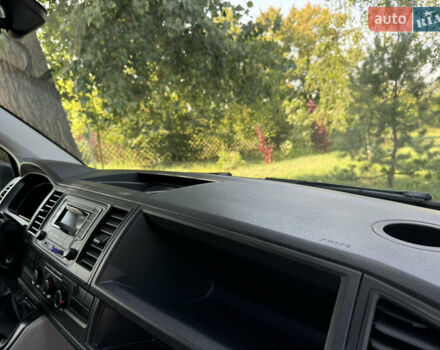 Серый Фольксваген Transporter, объемом двигателя 2 л и пробегом 173 тыс. км за 23400 $, фото 39 на Automoto.ua