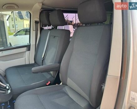 Сірий Фольксваген Transporter, об'ємом двигуна 2 л та пробігом 197 тис. км за 27900 $, фото 4 на Automoto.ua