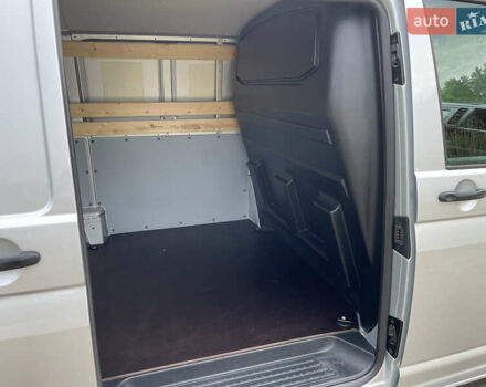 Сірий Фольксваген Transporter, об'ємом двигуна 2 л та пробігом 204 тис. км за 26000 $, фото 10 на Automoto.ua