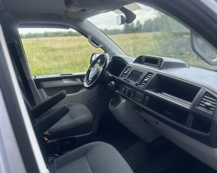 Серый Фольксваген Transporter, объемом двигателя 1.97 л и пробегом 210 тыс. км за 31800 $, фото 5 на Automoto.ua