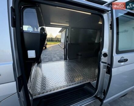 Серый Фольксваген Transporter, объемом двигателя 1.97 л и пробегом 178 тыс. км за 31500 $, фото 16 на Automoto.ua