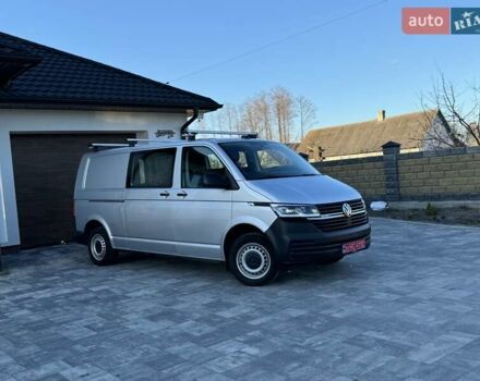 Серый Фольксваген Transporter, объемом двигателя 1.97 л и пробегом 178 тыс. км за 31500 $, фото 2 на Automoto.ua