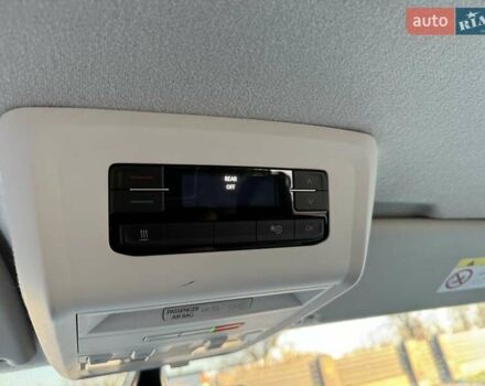 Серый Фольксваген Transporter, объемом двигателя 1.97 л и пробегом 178 тыс. км за 31500 $, фото 28 на Automoto.ua