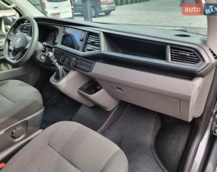 Сірий Фольксваген Transporter, об'ємом двигуна 2 л та пробігом 189 тис. км за 22900 $, фото 21 на Automoto.ua