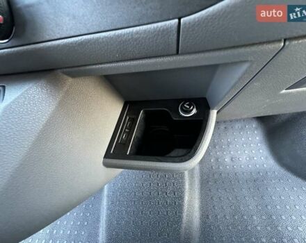 Серый Фольксваген Transporter, объемом двигателя 1.97 л и пробегом 178 тыс. км за 31500 $, фото 29 на Automoto.ua