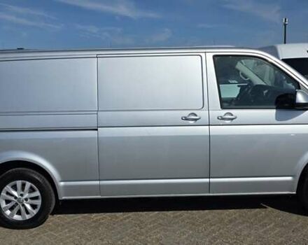 Серый Фольксваген Transporter, объемом двигателя 2 л и пробегом 185 тыс. км за 32321 $, фото 2 на Automoto.ua