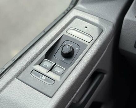 Сірий Фольксваген Transporter, об'ємом двигуна 1.97 л та пробігом 205 тис. км за 25300 $, фото 70 на Automoto.ua