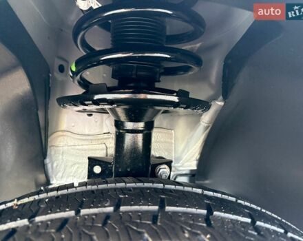 Серый Фольксваген Transporter, объемом двигателя 2 л и пробегом 273 тыс. км за 31400 $, фото 134 на Automoto.ua