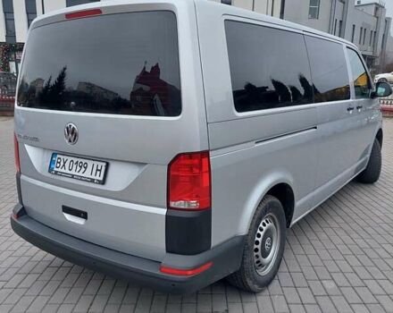 Серый Фольксваген Transporter, объемом двигателя 1.97 л и пробегом 177 тыс. км за 31900 $, фото 2 на Automoto.ua