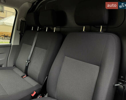 Серый Фольксваген Transporter, объемом двигателя 2 л и пробегом 207 тыс. км за 24950 $, фото 114 на Automoto.ua