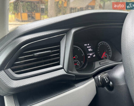 Серый Фольксваген Transporter, объемом двигателя 2 л и пробегом 207 тыс. км за 24950 $, фото 153 на Automoto.ua