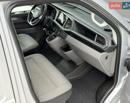 Серый Фольксваген Transporter, объемом двигателя 2 л и пробегом 199 тыс. км за 25999 $, фото 50 на Automoto.ua