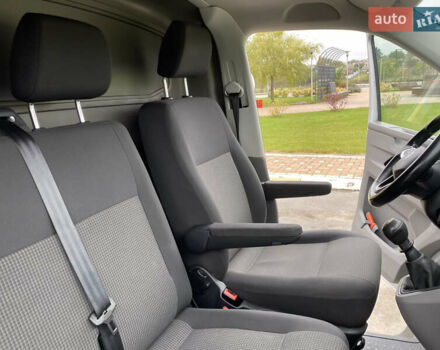 Серый Фольксваген Transporter, объемом двигателя 1.97 л и пробегом 165 тыс. км за 23900 $, фото 22 на Automoto.ua