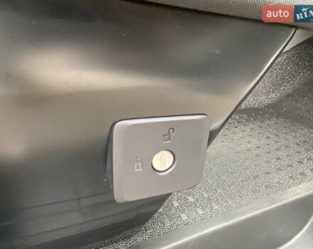 Серый Фольксваген Transporter, объемом двигателя 1.97 л и пробегом 165 тыс. км за 23900 $, фото 37 на Automoto.ua