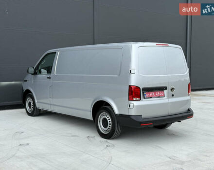 Серый Фольксваген Transporter, объемом двигателя 2 л и пробегом 199 тыс. км за 25999 $, фото 6 на Automoto.ua