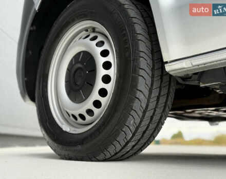 Серый Фольксваген Transporter, объемом двигателя 2 л и пробегом 199 тыс. км за 25999 $, фото 16 на Automoto.ua