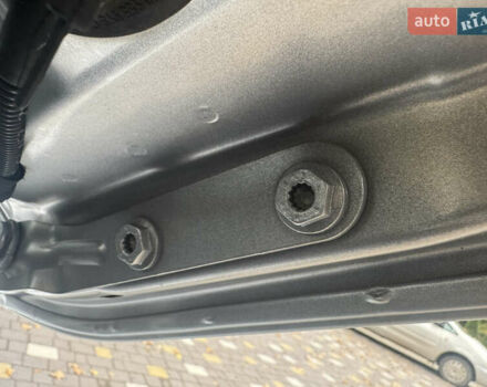 Серый Фольксваген Transporter, объемом двигателя 2 л и пробегом 207 тыс. км за 24950 $, фото 177 на Automoto.ua