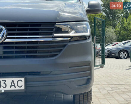 Серый Фольксваген Transporter, объемом двигателя 2 л и пробегом 177 тыс. км за 39499 $, фото 6 на Automoto.ua