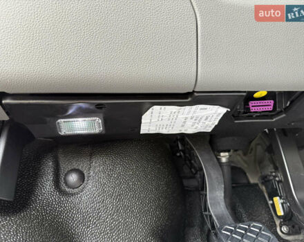 Серый Фольксваген Transporter, объемом двигателя 2 л и пробегом 199 тыс. км за 25999 $, фото 61 на Automoto.ua