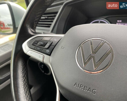 Серый Фольксваген Transporter, объемом двигателя 1.97 л и пробегом 165 тыс. км за 23900 $, фото 42 на Automoto.ua