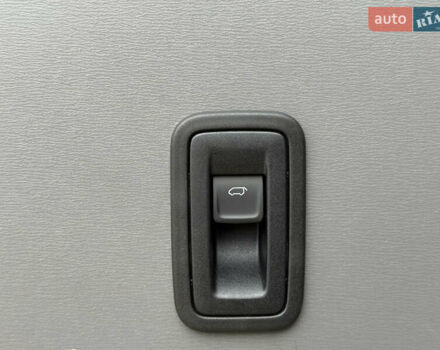 Серый Фольксваген Transporter, объемом двигателя 2 л и пробегом 199 тыс. км за 25999 $, фото 77 на Automoto.ua