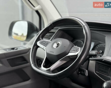 Серый Фольксваген Transporter, объемом двигателя 2 л и пробегом 199 тыс. км за 25999 $, фото 56 на Automoto.ua