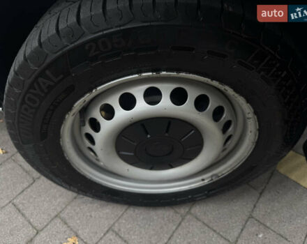 Серый Фольксваген Transporter, объемом двигателя 2 л и пробегом 207 тыс. км за 24950 $, фото 190 на Automoto.ua