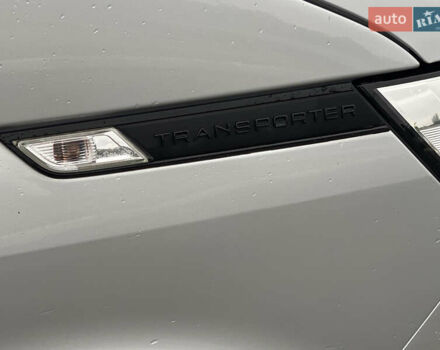 Серый Фольксваген Transporter, объемом двигателя 1.97 л и пробегом 165 тыс. км за 23900 $, фото 57 на Automoto.ua