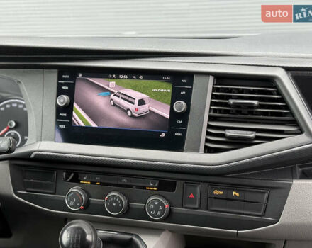 Серый Фольксваген Transporter, объемом двигателя 2 л и пробегом 199 тыс. км за 25999 $, фото 40 на Automoto.ua