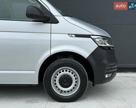 Серый Фольксваген Transporter, объемом двигателя 2 л и пробегом 199 тыс. км за 25999 $, фото 28 на Automoto.ua