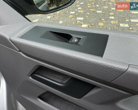 Серый Фольксваген Transporter, объемом двигателя 2 л и пробегом 207 тыс. км за 24950 $, фото 92 на Automoto.ua