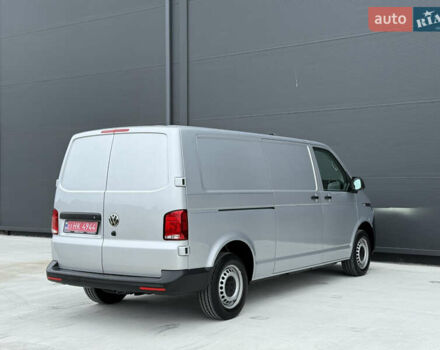 Серый Фольксваген Transporter, объемом двигателя 2 л и пробегом 199 тыс. км за 25999 $, фото 7 на Automoto.ua