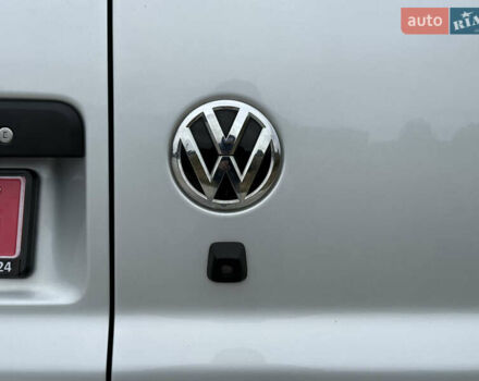 Серый Фольксваген Transporter, объемом двигателя 2 л и пробегом 199 тыс. км за 25999 $, фото 22 на Automoto.ua