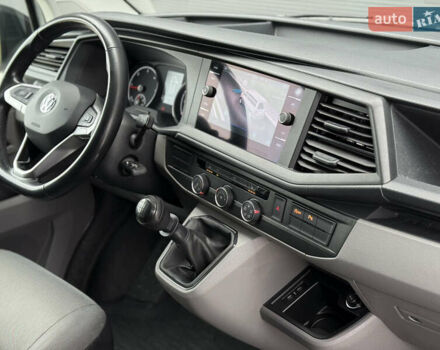 Серый Фольксваген Transporter, объемом двигателя 2 л и пробегом 199 тыс. км за 25999 $, фото 41 на Automoto.ua