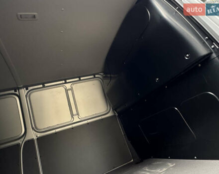 Серый Фольксваген Transporter, объемом двигателя 2 л и пробегом 207 тыс. км за 24950 $, фото 85 на Automoto.ua