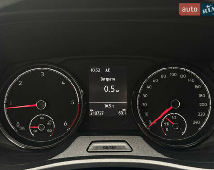 Серый Фольксваген Transporter, объемом двигателя 2 л и пробегом 207 тыс. км за 24950 $, фото 145 на Automoto.ua