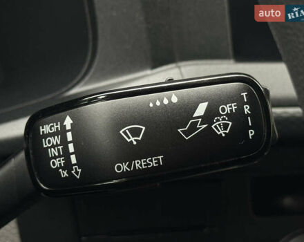 Серый Фольксваген Transporter, объемом двигателя 2 л и пробегом 207 тыс. км за 24950 $, фото 147 на Automoto.ua