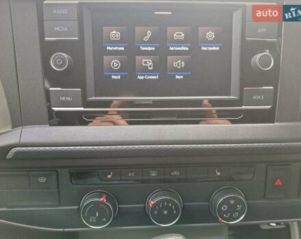 Серый Фольксваген Transporter, объемом двигателя 2 л и пробегом 21 тыс. км за 49500 $, фото 13 на Automoto.ua