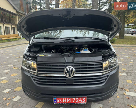 Серый Фольксваген Transporter, объемом двигателя 2 л и пробегом 207 тыс. км за 24950 $, фото 167 на Automoto.ua