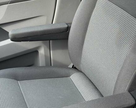 Сірий Фольксваген Transporter, об'ємом двигуна 1.97 л та пробігом 205 тис. км за 25300 $, фото 74 на Automoto.ua