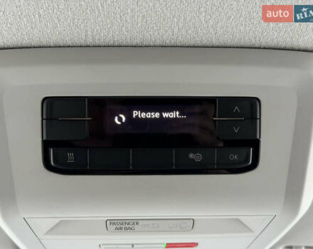 Серый Фольксваген Transporter, объемом двигателя 2 л и пробегом 199 тыс. км за 25999 $, фото 68 на Automoto.ua