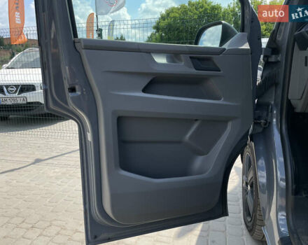 Серый Фольксваген Transporter, объемом двигателя 2 л и пробегом 177 тыс. км за 39499 $, фото 22 на Automoto.ua